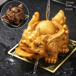 Färgskiftande tefigur i resin