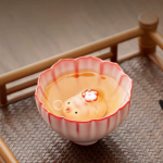 Grisformad tea pet i keramik