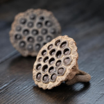 Lotusformad tea pet i keramik