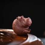 Tea pet flodhäst i Yixinglera — Rostbrun