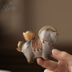 Tea pet häst med värmekänslig färg