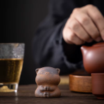 Tea pet i keramik för gongfu-te med flera motiv