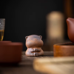 Tea pet i keramik för gongfu-te med flera motiv