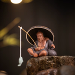 Tea pet Jiang Taigong i lila lera med tesil
