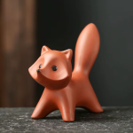 Tea pet med räv i Yixinglera (zisha)