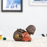 Tea pet munk med hydroponikvas i lila lera — 9,5 × 7,5 cm