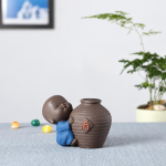 Tea pet munk med hydroponikvas i lila lera — 9,8 × 7,8 cm