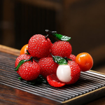 Tefigur i harts med litchi för tebrickan — Litchi med fast färg