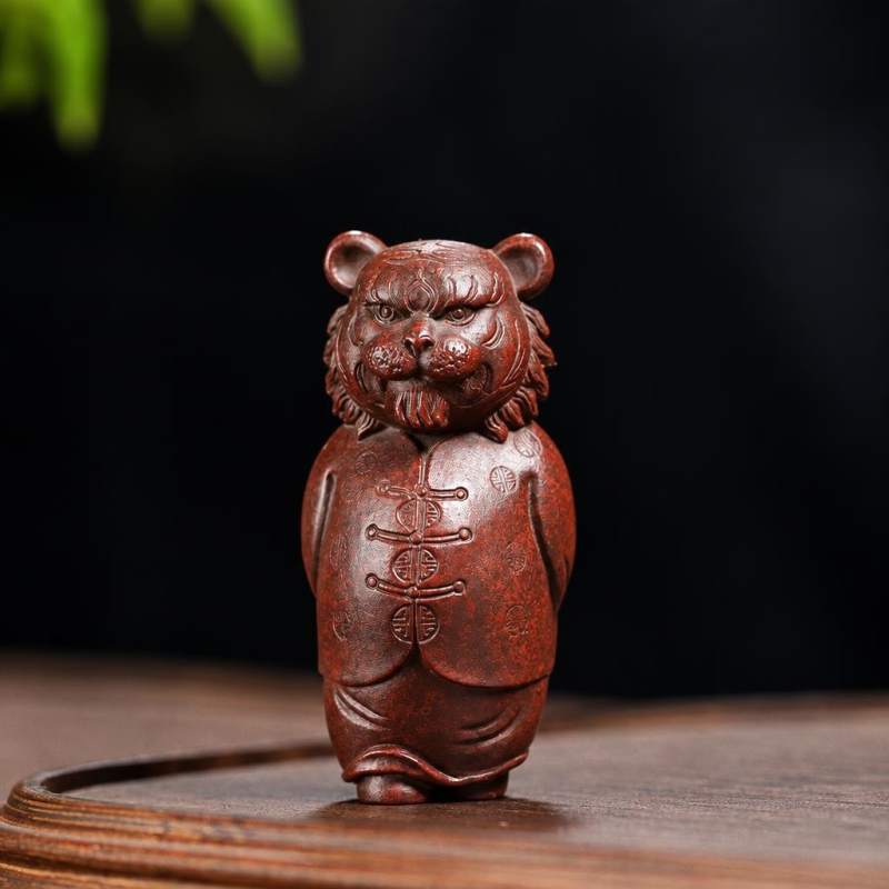 Yixing tea pet i zisha-lera med tigerränder